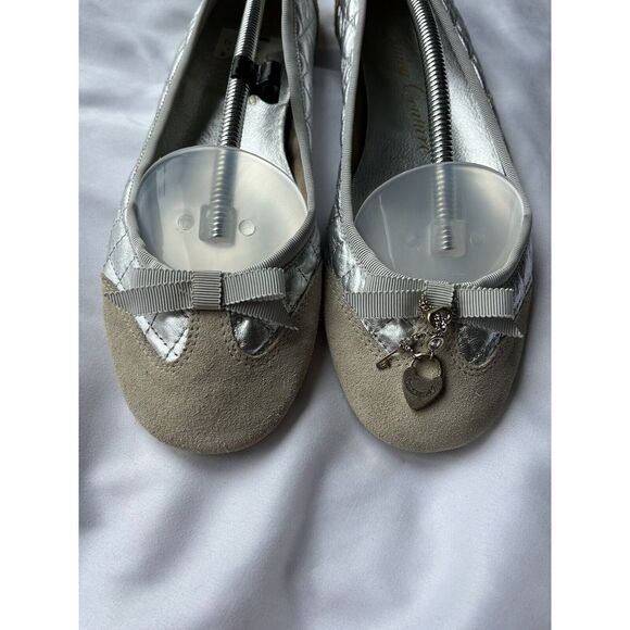 Juicy Couture size 9 M Silver Ballet Flats - Picture 9 of 15